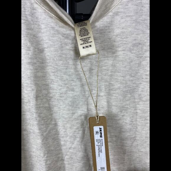 SKIMS Women’s Long Sleeve Crew Neck Top Beige Size M | Everyday Essential Tee - Picture 4 of 7